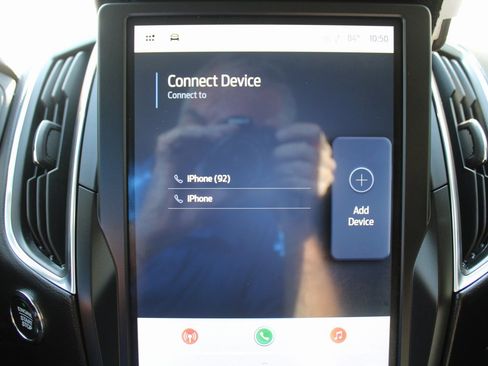 Used 2024 Ford Edge Titanium image 47