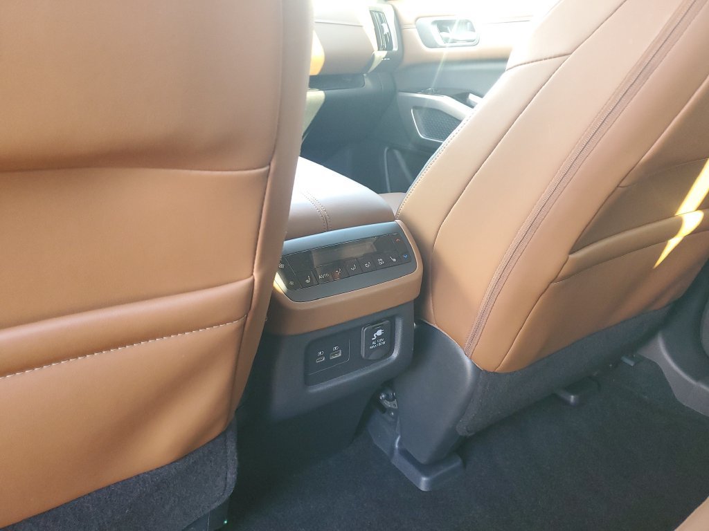 Used 2025 Nissan Pathfinder Platinum w/ Cargo Package FWD image 18