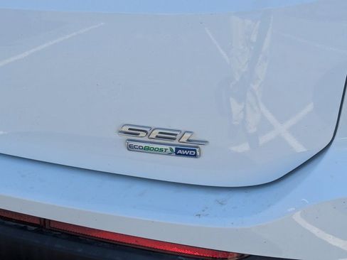 Used 2018 Ford Edge SEL w/ Equipment Group 201A image 7