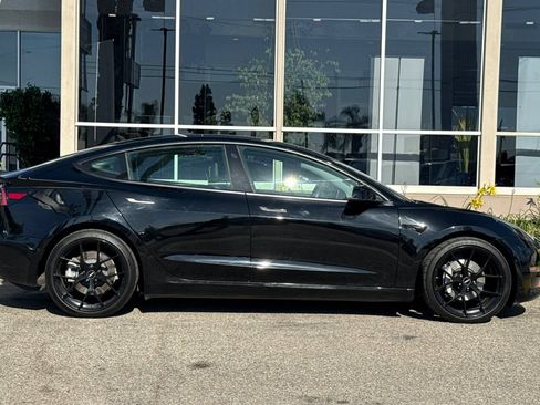 Used 2019 Tesla Model 3 Long Range AWD/4WD image 4