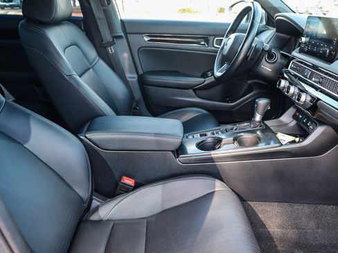 Certified 2025 Honda Civic Sport image 19