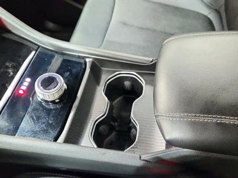 Used 2025 Jeep Grand Cherokee Laredo X w/ Luxury Tech Group I image 16