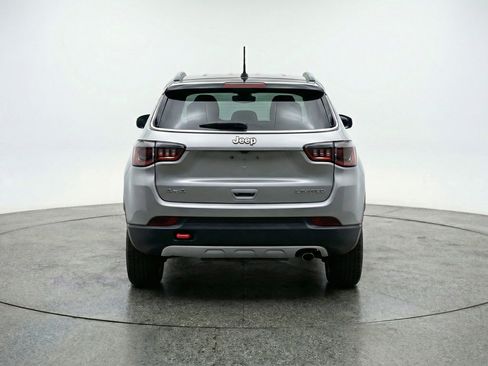 Used 2025 Jeep Compass Trailhawk AWD/4WD image 7