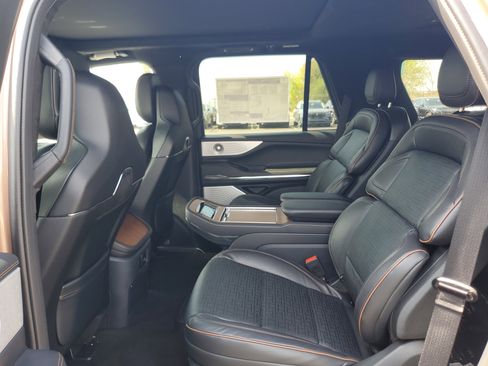 New 2026 Lincoln Navigator Black Label AWD/4WD image 27