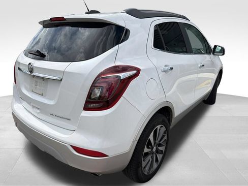 Used 2018 Buick Encore Essence FWD image 28