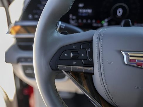 Used 2024 Cadillac Escalade Premium Luxury Platinum w/ Heavy-Duty Trailer Package image 15