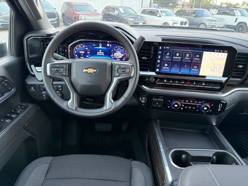 Used 2025 Chevrolet Silverado 2500 LT w/ Safety Package AWD/4WD image 32