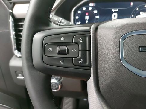 New 2025 GMC Sierra 3500 Denali w/ Denali Reserve Package image 17