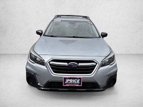 Used 2019 Subaru Outback 2.5i AWD/4WD image 2