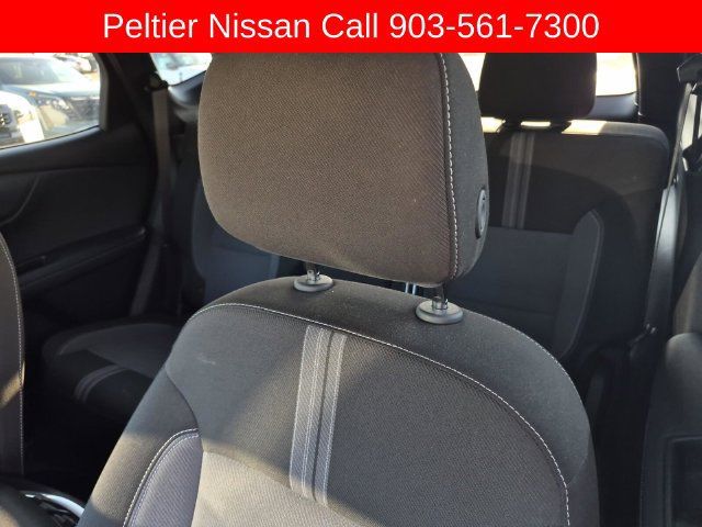 Used 2025 Chevrolet Blazer LT FWD image 19