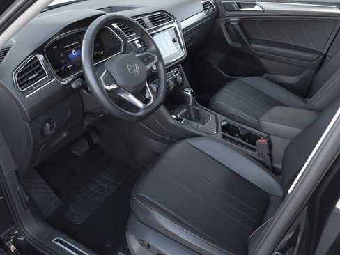 Used 2024 Volkswagen Tiguan Wolfsburg Edition image 9