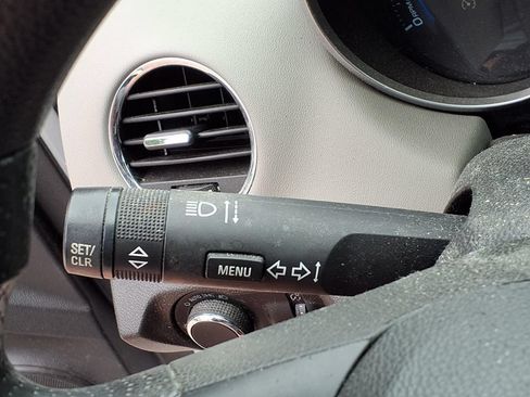 Used 2013 Chevrolet Cruze LS FWD image 16
