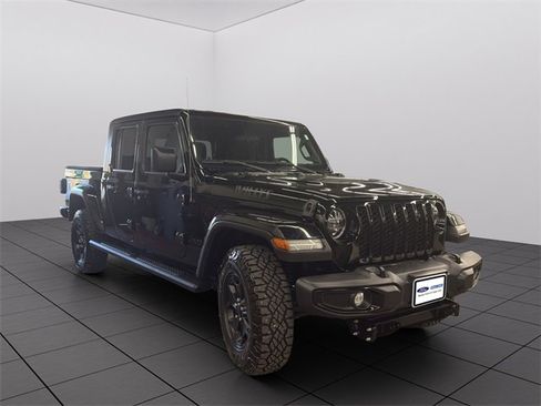 Used 2022 Jeep Gladiator Willys image 33