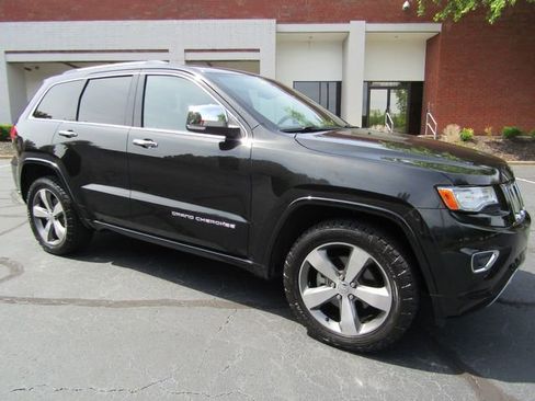 Used 2015 Jeep Grand Cherokee Overland w/ Advanced Technology Group image 6