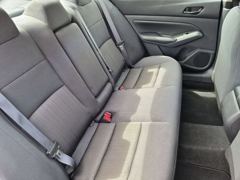 Used 2025 Nissan Altima 2.5 SV FWD image 26