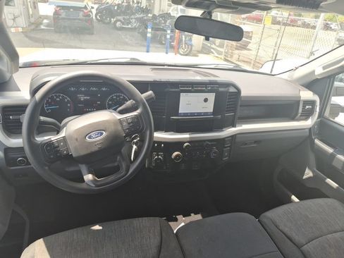 Used 2023 Ford F250 XL w/ STX Appearance Package AWD/4WD image 4