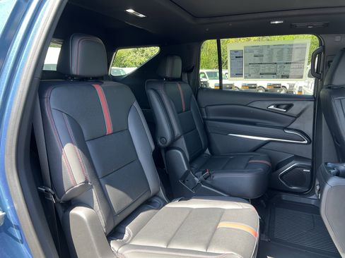 New 2026 Chevrolet Traverse RS FWD image 36