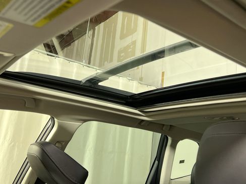 Used 2022 Subaru Forester Limited image 24