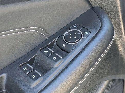 Used 2023 Ford Edge Titanium image 12