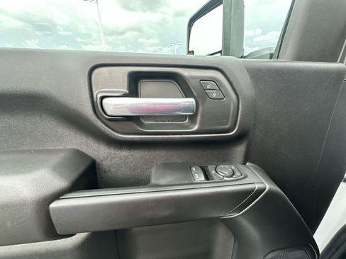 New 2025 GMC Sierra 2500 Pro w/ Convenience Package image 13