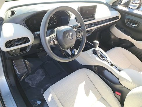 Used 2023 Honda HR-V LX image 16