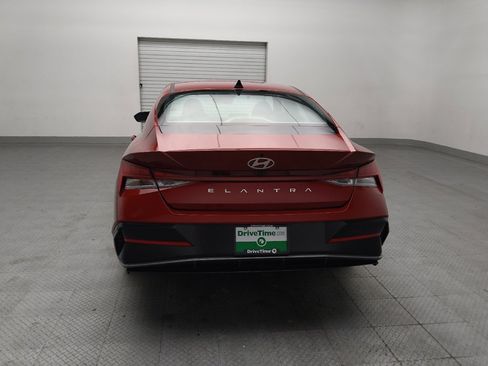 Used 2025 Hyundai Elantra SEL FWD image 6