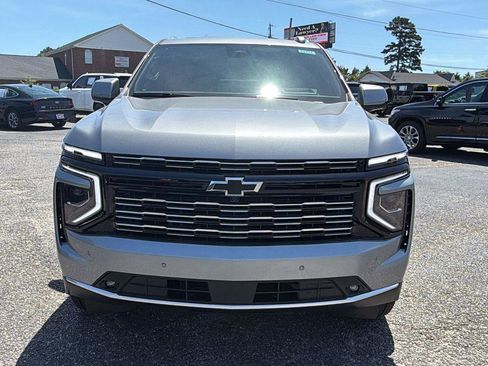 New 2026 Chevrolet Suburban High Country AWD/4WD image 2
