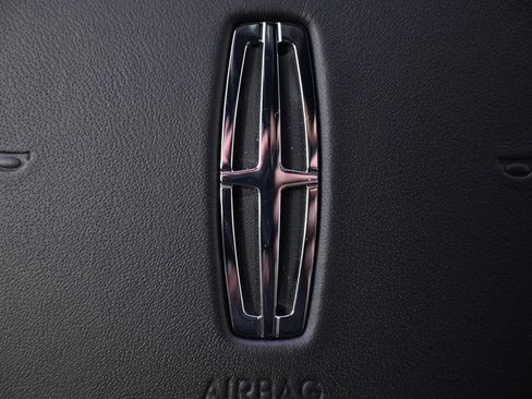 New 2025 Lincoln Navigator Reserve w/ Jet Appearance Package image 32