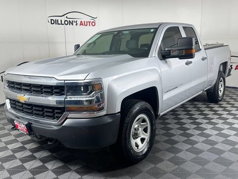 Used 2017 Chevrolet Silverado 1500 4x4 Double Cab image 2
