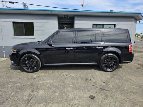 Used 2019 Ford Flex Limited w/ Limited Appearance Package image 4