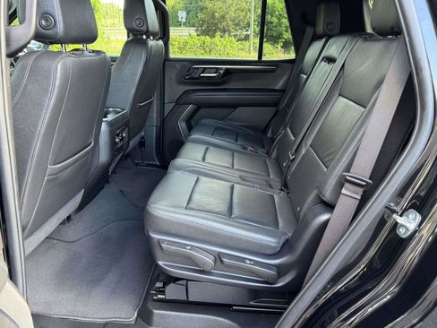 Used 2025 Chevrolet Tahoe Z71 AWD/4WD image 18