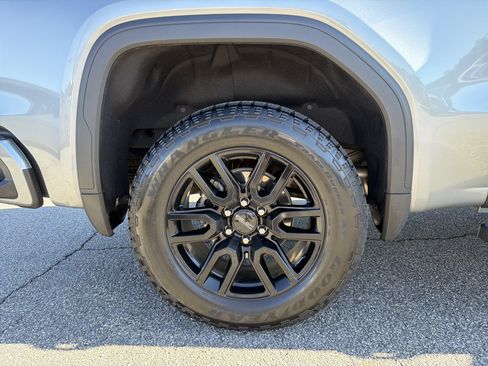 Used 2025 GMC Sierra 1500 Elevation w/ Elevation Premium Package image 29