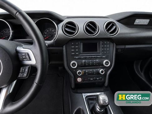 Used 2017 Ford Mustang Coupe RWD image 11