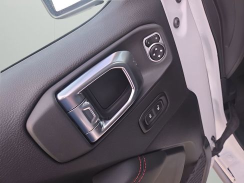 New 2026 Jeep Wrangler Unlimited Rubicon image 11