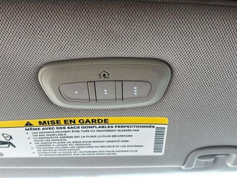 Used 2018 Chrysler Pacifica Limited FWD image 29