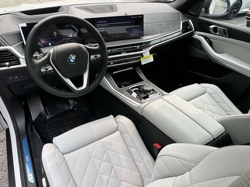 New 2026 BMW X5 xDrive40i w/ Premium Package AWD/4WD image 10