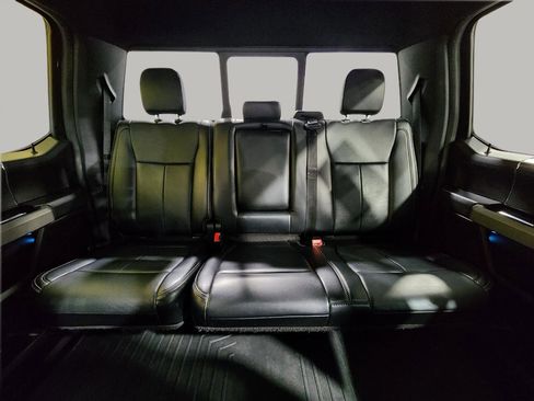 Used 2018 Ford F150 Lariat image 26