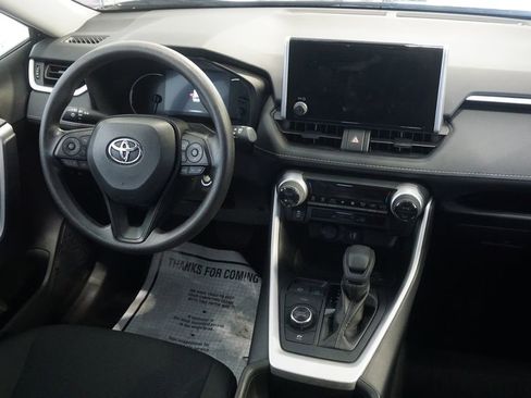 Used 2025 Toyota RAV4 LE AWD/4WD image 23