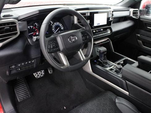 Used 2025 Toyota Tundra SR5 AWD/4WD image 14