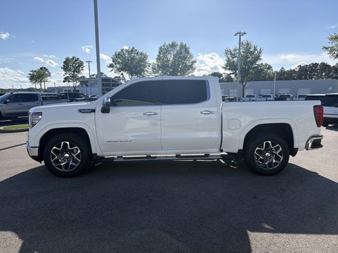 Used 2026 GMC Sierra 1500 SLT RWD image 9