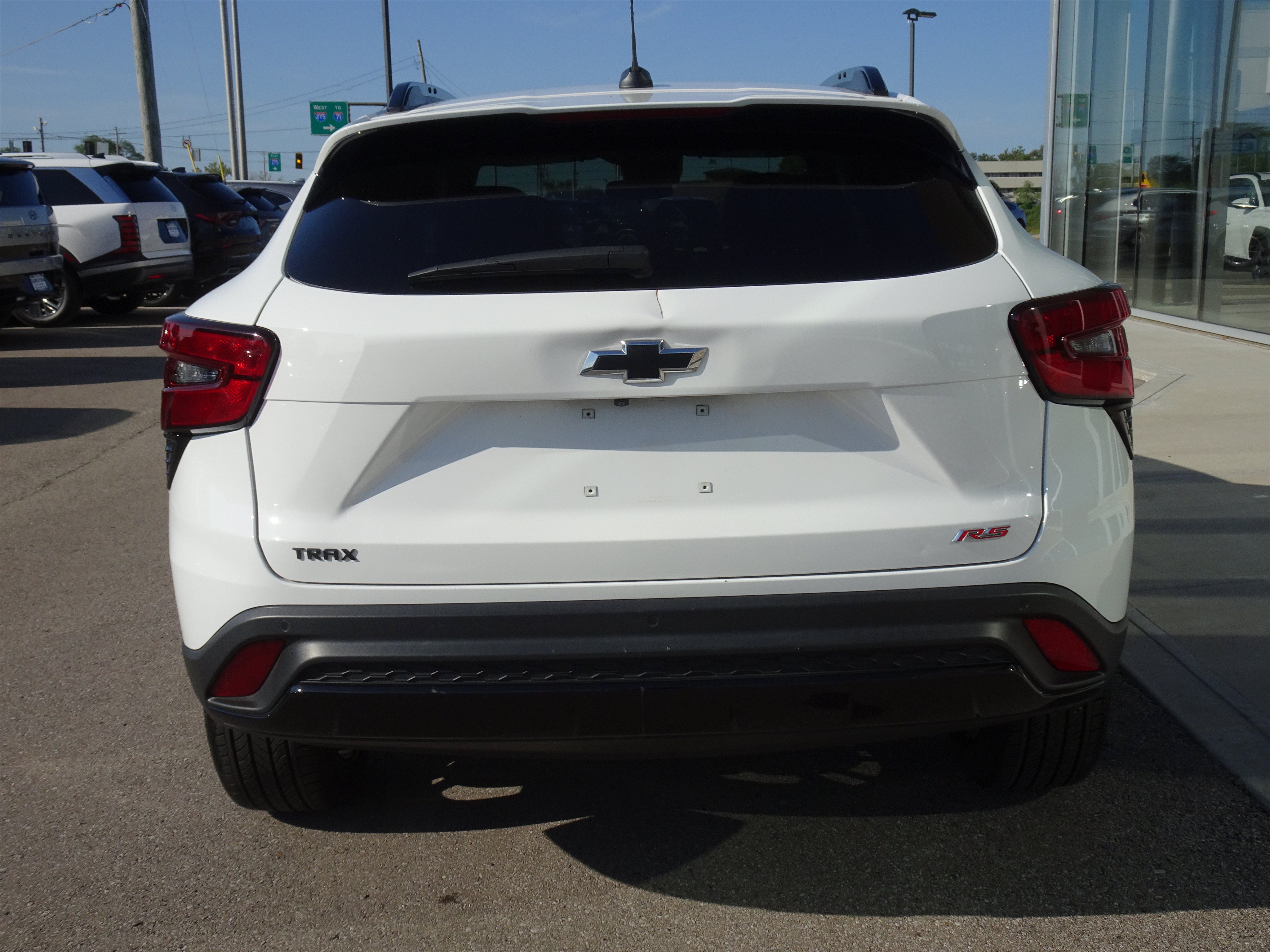 Used 2025 Chevrolet Trax RS w/ Driver Confidence Package FWD image 4