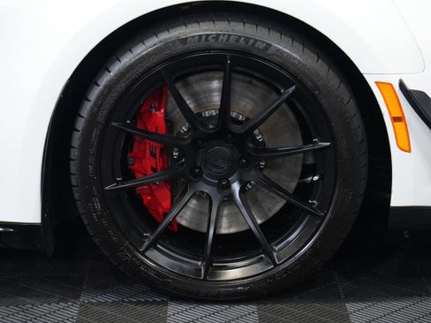Used 2018 Chevrolet Camaro ZL1 RWD image 53