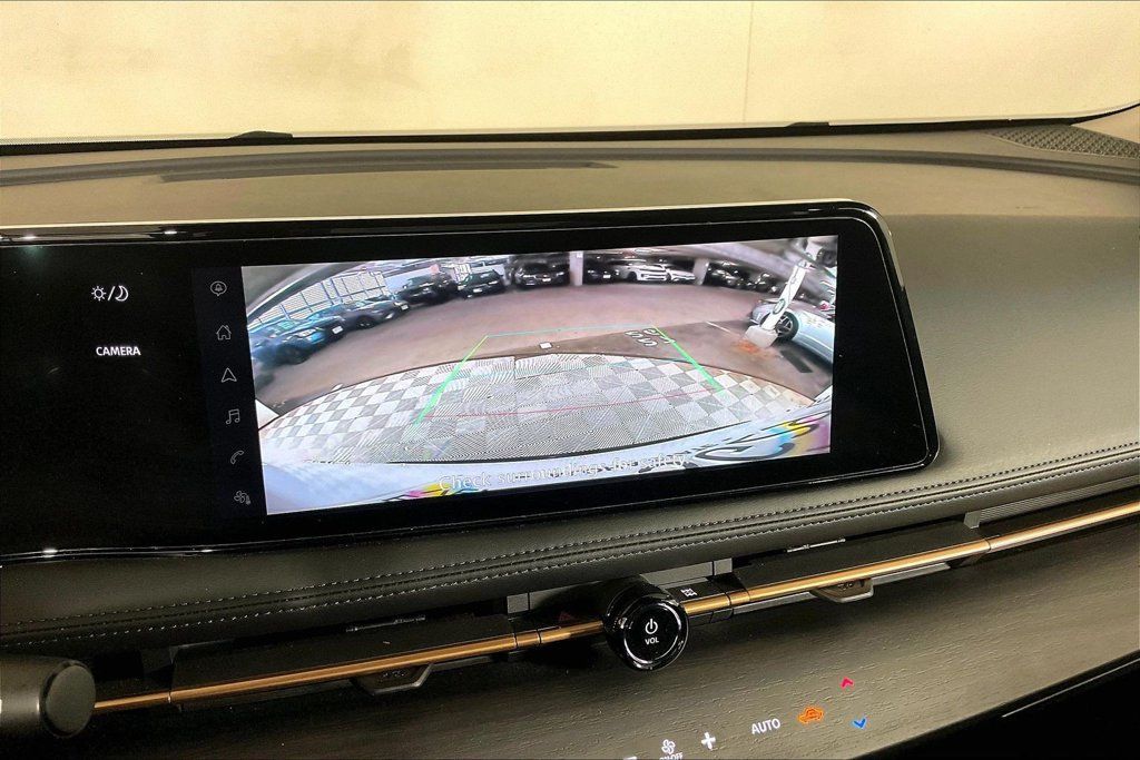 Used 2023 Nissan Ariya FWD image 21