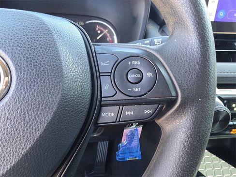 Certified 2024 Toyota RAV4 LE image 31