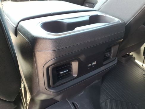 Used 2024 Chevrolet Silverado 1500 LT Trail Boss w/ Convenience Package II AWD/4WD image 15