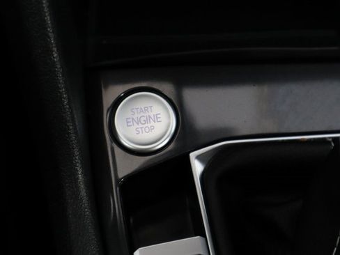 Used 2024 Volkswagen Tiguan Wolfsburg Edition image 31