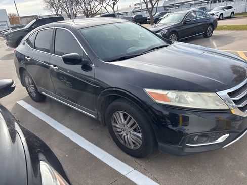 Used 2013 Honda Crosstour EX image 2
