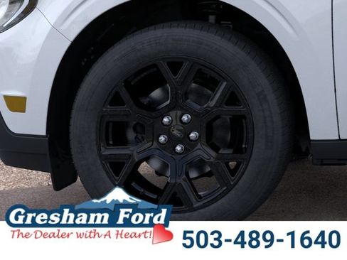 Used 2025 Ford Maverick Lariat w/ Black Appearance Package AWD/4WD image 24
