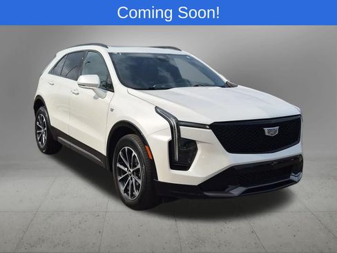 Used 2024 Cadillac XT4 Sport w/ Cold Weather Package AWD/4WD image 8