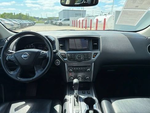 Used 2019 Nissan Pathfinder SL AWD/4WD image 26